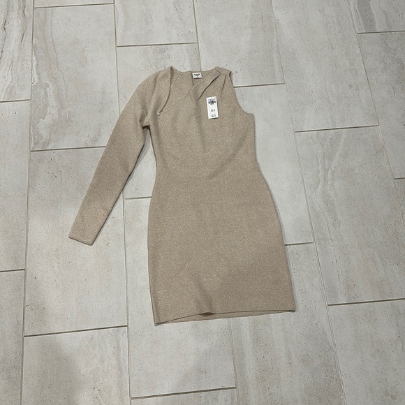 Abercrombie asymmetrical sleeve knit dress, size medium - Picture 1 of 2